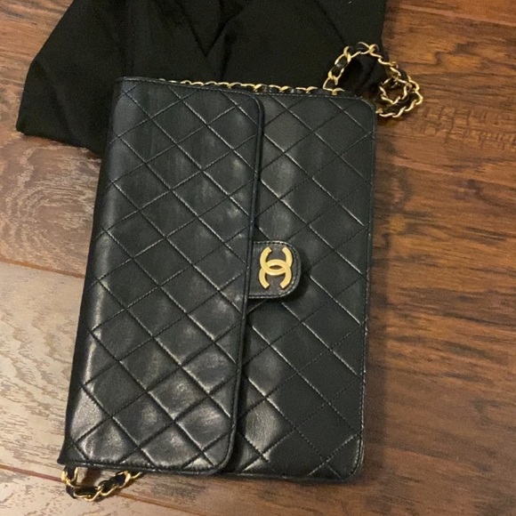 Vintage Chanel Matelasse Lambskin Flap - Picture 3 of 16